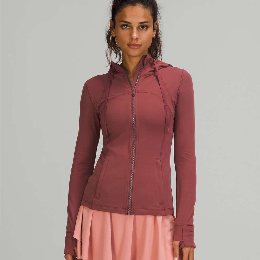 Lululemon hooded define jacket nulu. Size 6. Smokey Red color.
